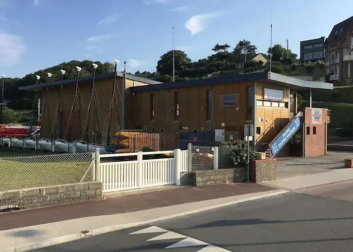 Apartment Reamenage Fin Juillet 2025, Albatros A Moins De 50 Metres De La Plage, Vue Degagee Sur La Vallee Veulettes-sur-Mer